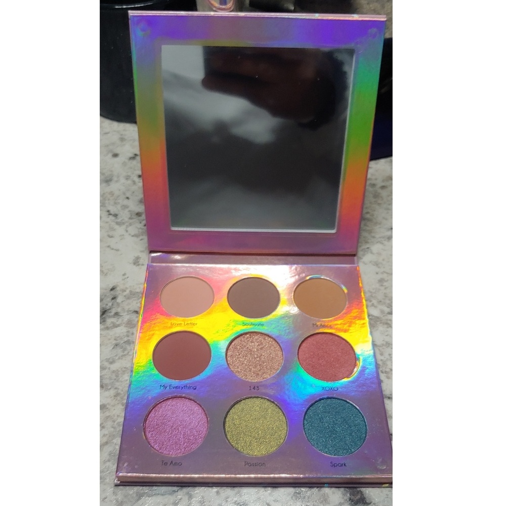 SOLD!💋 🆕IB P.S. I Love You! 9 Eye Shadow Palette - Picture 8 of 8